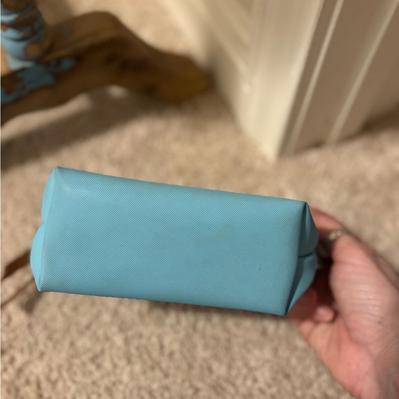 Jon Hart Ocean Blue Cosmetic Zip - Picture 8 of 11